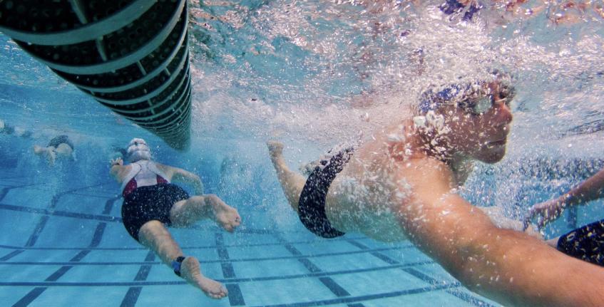 Triathlon swimmers under water