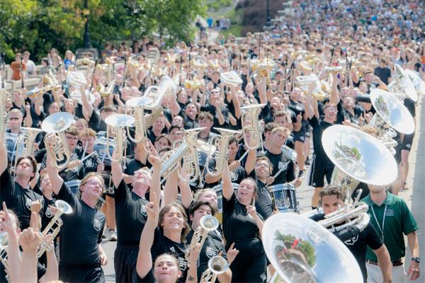 Students march in the first-year class parade at Ohio University