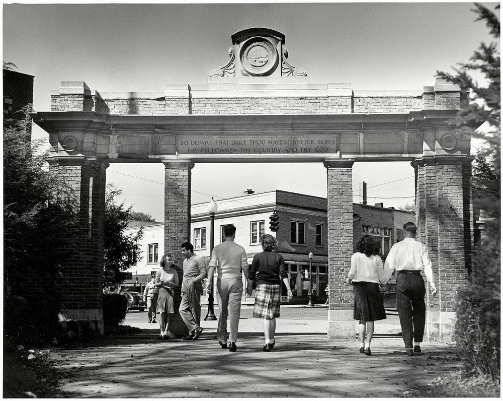 Alumni gate