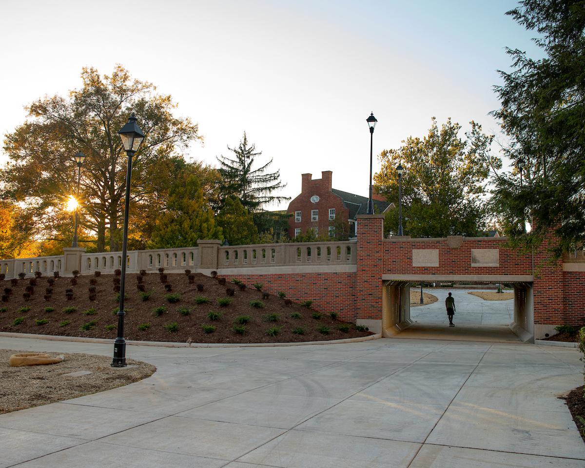 Richland Avenue passageway