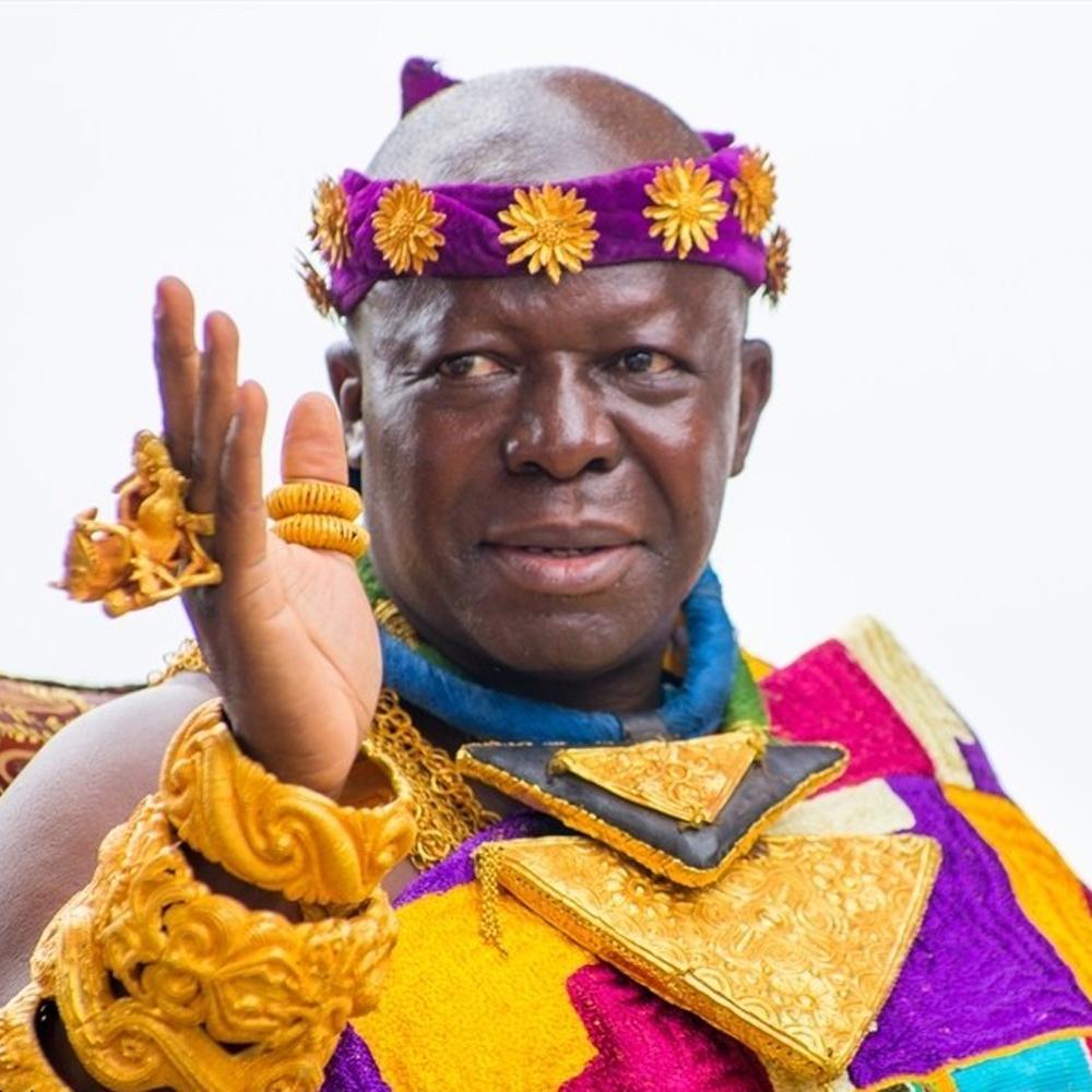 Akan Asantehene in colorful clothing