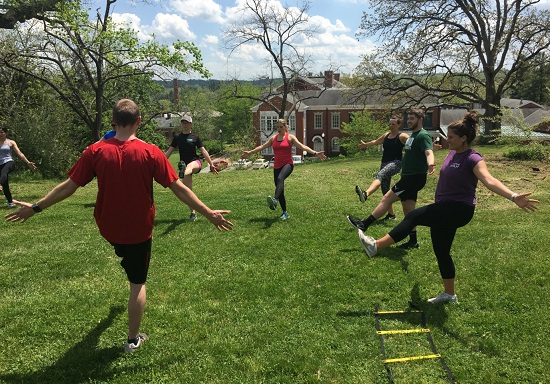 Outdoor fitness class participants 