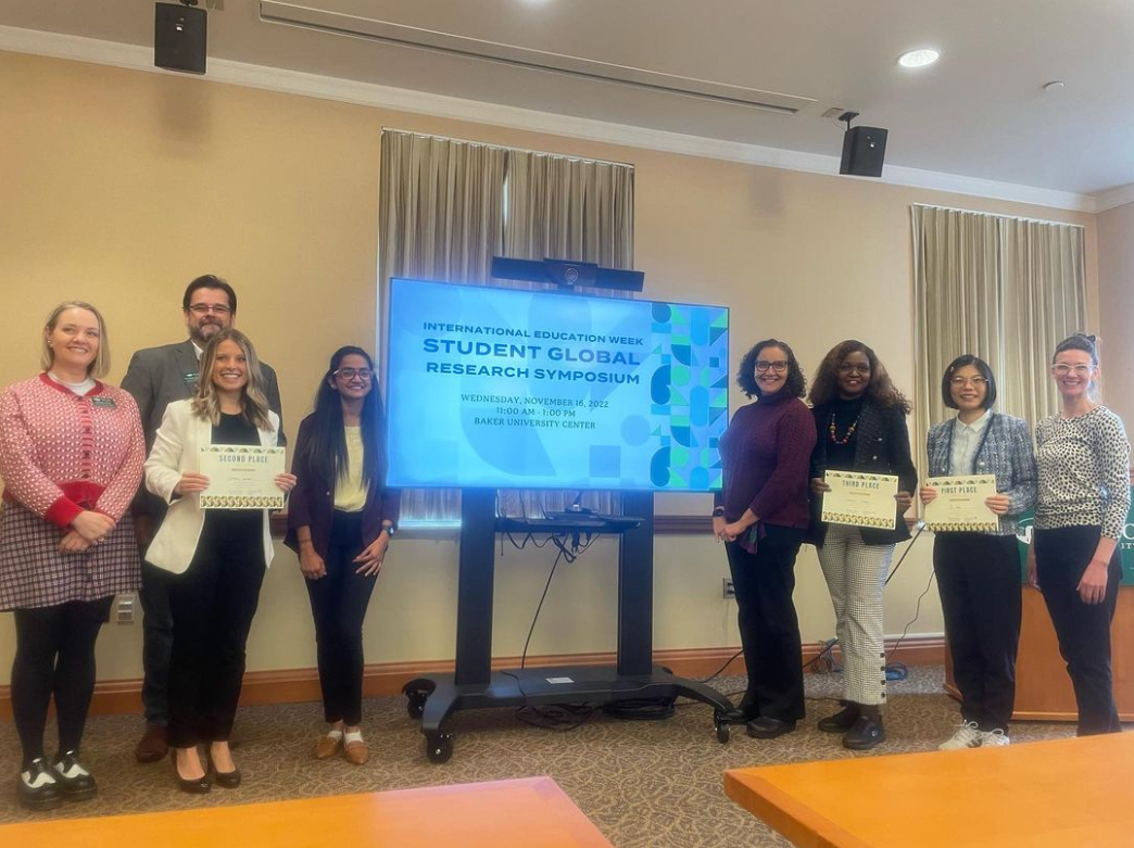 2022 IEW student global research winners