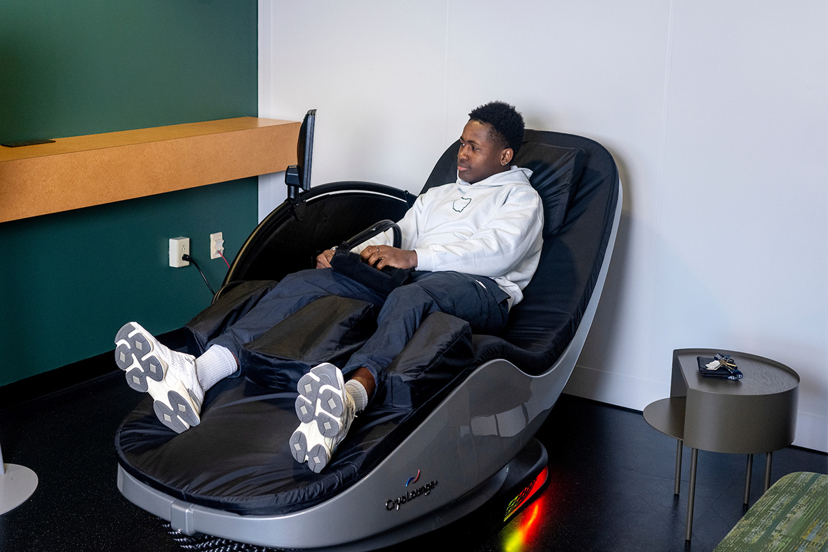 A student relaxes in the Cryolounge.