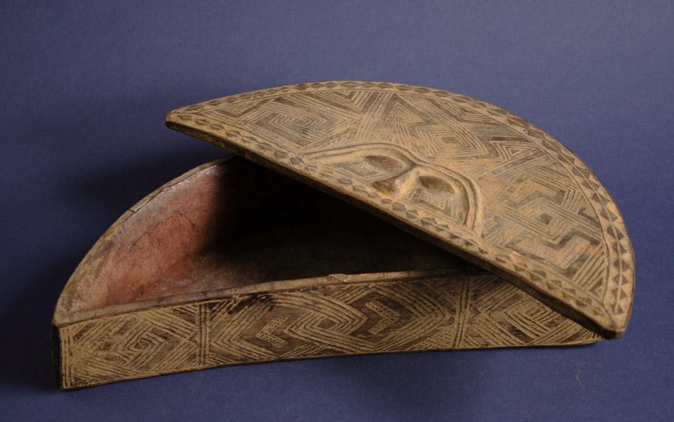 Wooden Cosmetic Box,  20th c.,  Kuba, Democratic Republic of Congo,  3 x 5.5 x 12.8in ( 7.6 x 14 x 32.4cm),  83.053.B5