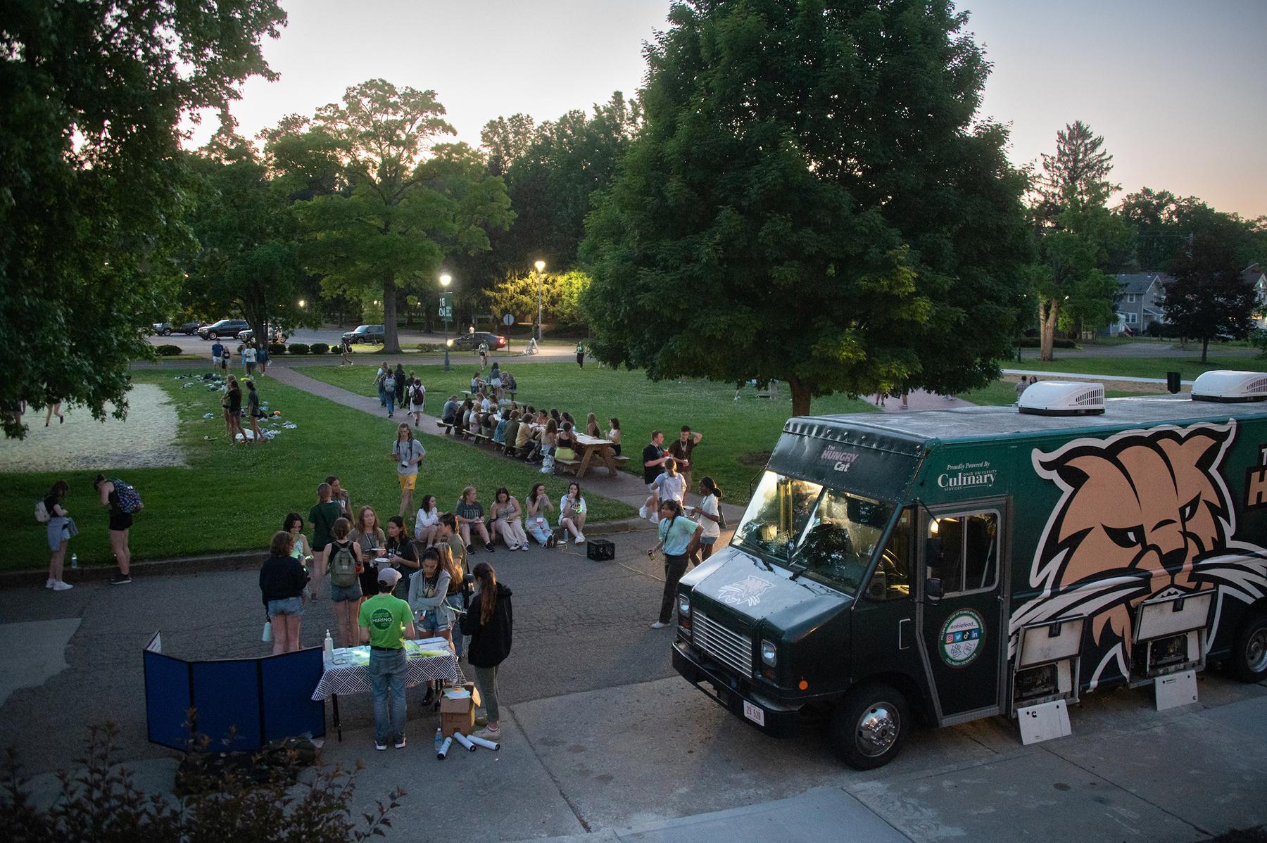 As the BSO Blast! lights up South Beach, the Hungry Cat food truck serves as an oasis of delicious delights. Provided by OHIO Culinary Services, these mouth-watering snacks add another layer of flavor to this vibrant orientation season.