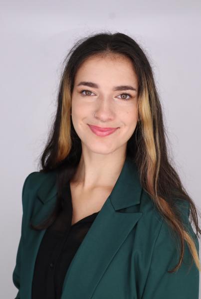 headshot of Mary Kate McElroy