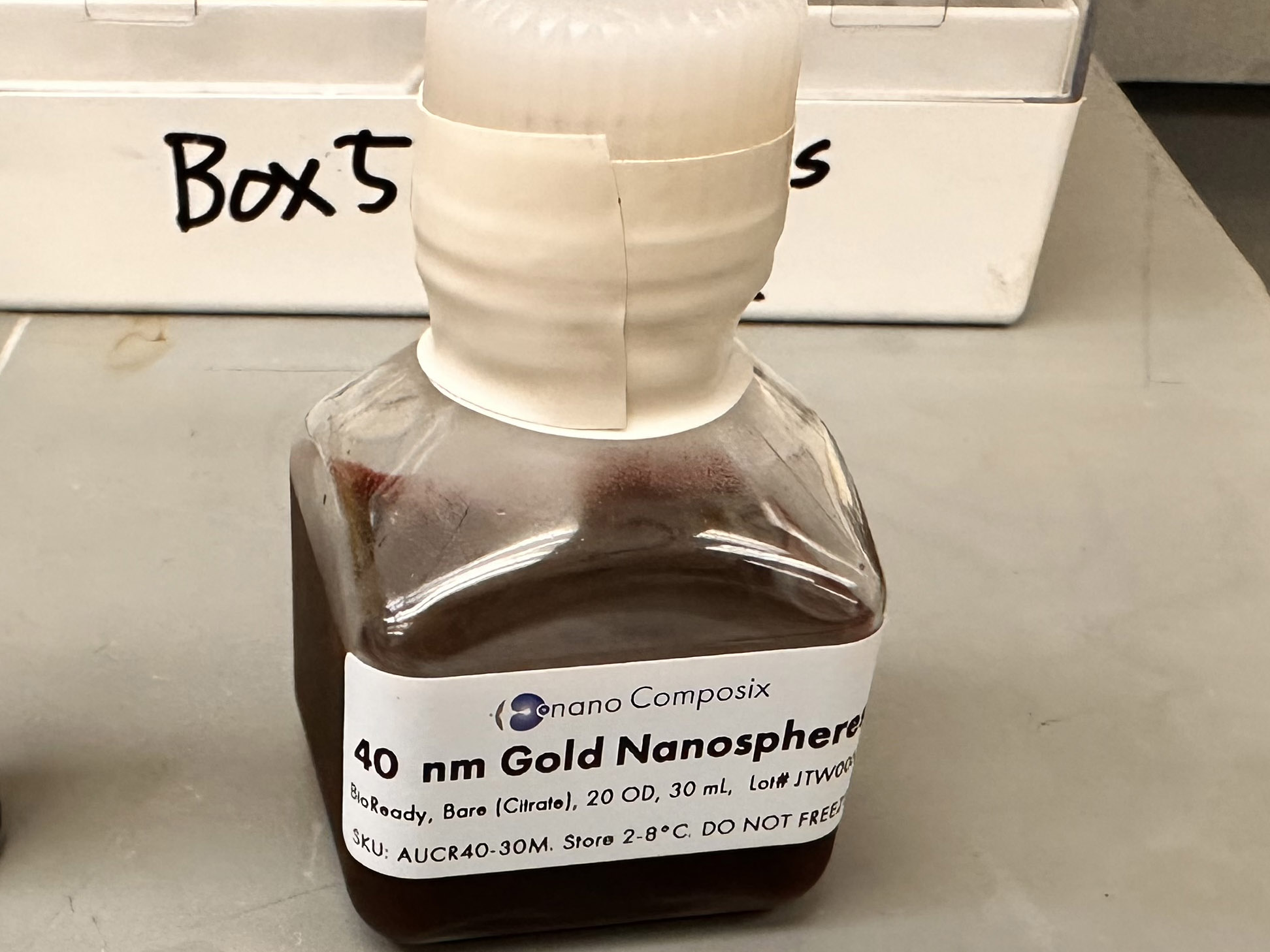 Gold nanoparticles used in the lateral flow assay test experiments.