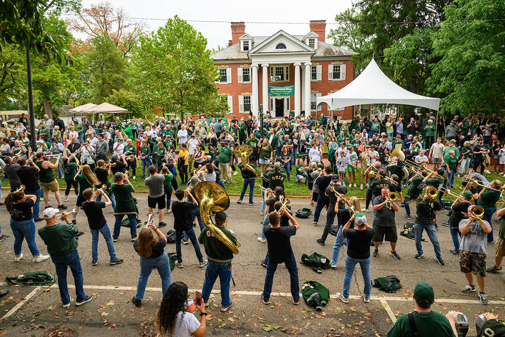 Homecoming parade 2024