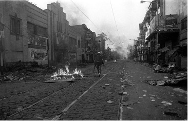 A streetscape that looks like a war zone