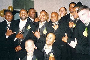 Members of Ohio University’s Phi Chapter of Alpha Phi Alpha gather in 1999 for the chapter’s 80th anniversary celebration. 