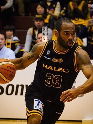 Jerome Tillman, BBA ’09, played on the OHIO Men's Basketball Team while majoring in marketing. Today, Tillman plays professional basketball in Sendai, Japan.