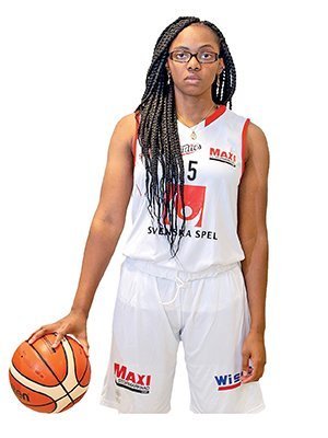 Jasmine Weatherspoon, BA '17, played on the OHIO Women's Basketball Team while studying political science/pre-law. Today, Weatherspoon splits her time between Visby, Sweden, where she plays professional basketball, and Columbus, Ohio.