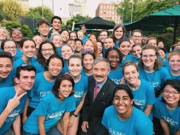 Mailé Nguyễn and other Fulbright recipients meet the U.S. Ambassador to South Korea Harry Harris. Photo courtesy of Mailé Nguyễn.