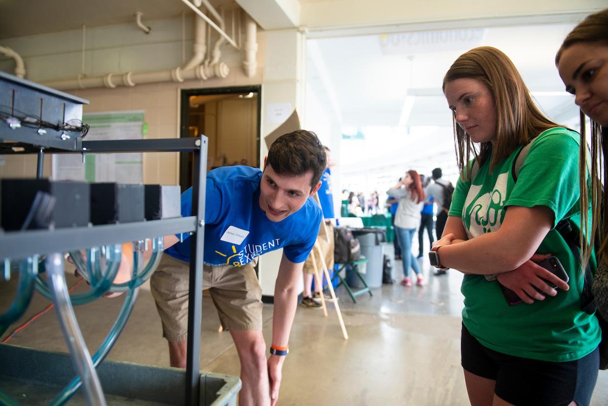 Student Expo - Tubes