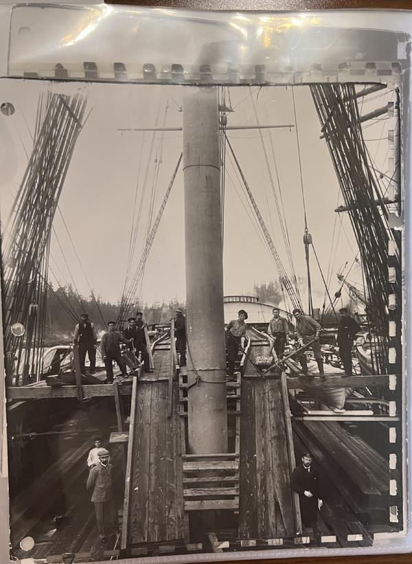 Taylor Vickers discovered this photo, used courtesy of the San Francisco Maritime National Historical Park (Item No. F09.12413).