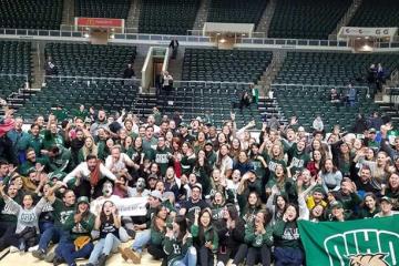 Latin American Institute of Business students on the basketball court