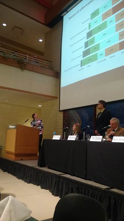 Kauneckis and students present at Water Resilient Cities conference