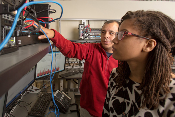 Student gets instruction on 5G