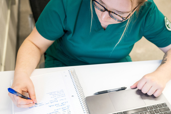 A health student at Ohio University's Eastern Campus